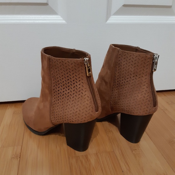 Suede ankle boots - Picture 2 of 5